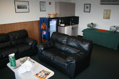 Luxury-Suite-2.jpg
